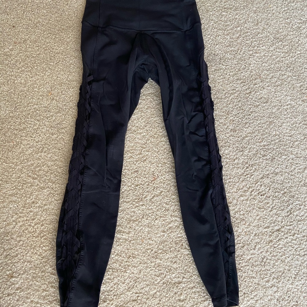 Lululemon crop pants